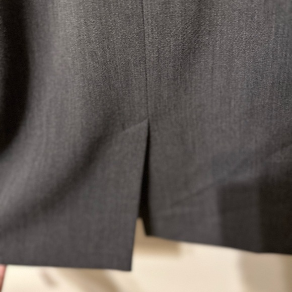 Gray Hammer Pencil Skirt - Picture 2 of 3